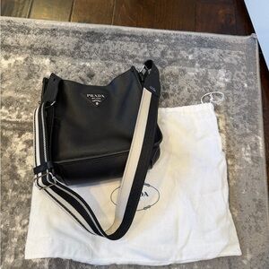 100% Authentic Prada Black Leather Medium Shoulder Bag